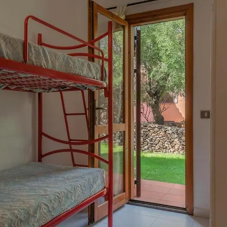 Outstanding Residenze Gallura 2 Bedroom Sleeps Child Num0596 Apartment *