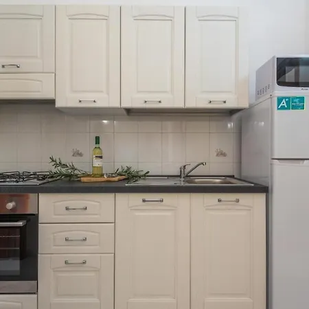 Outstanding Residenze Gallura 2 Bedroom Sleeps Child Num0596 Apartment *