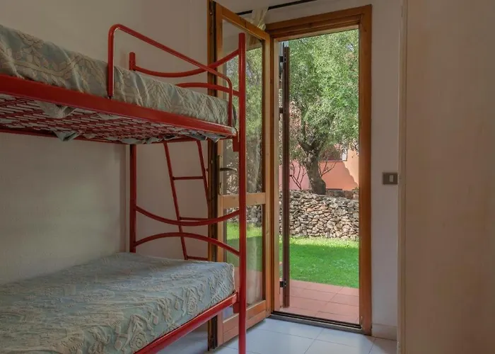 Outstanding Residenze Gallura 2 Bedroom Sleeps Child Apartamento *
